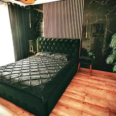 Jacuzzi Apartment บายามาเร ภายนอก รูปภาพ